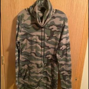 Camo Cowl by Chelsea DeBoer